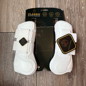 White Classic 3D Air-Mesh Tendon Boots